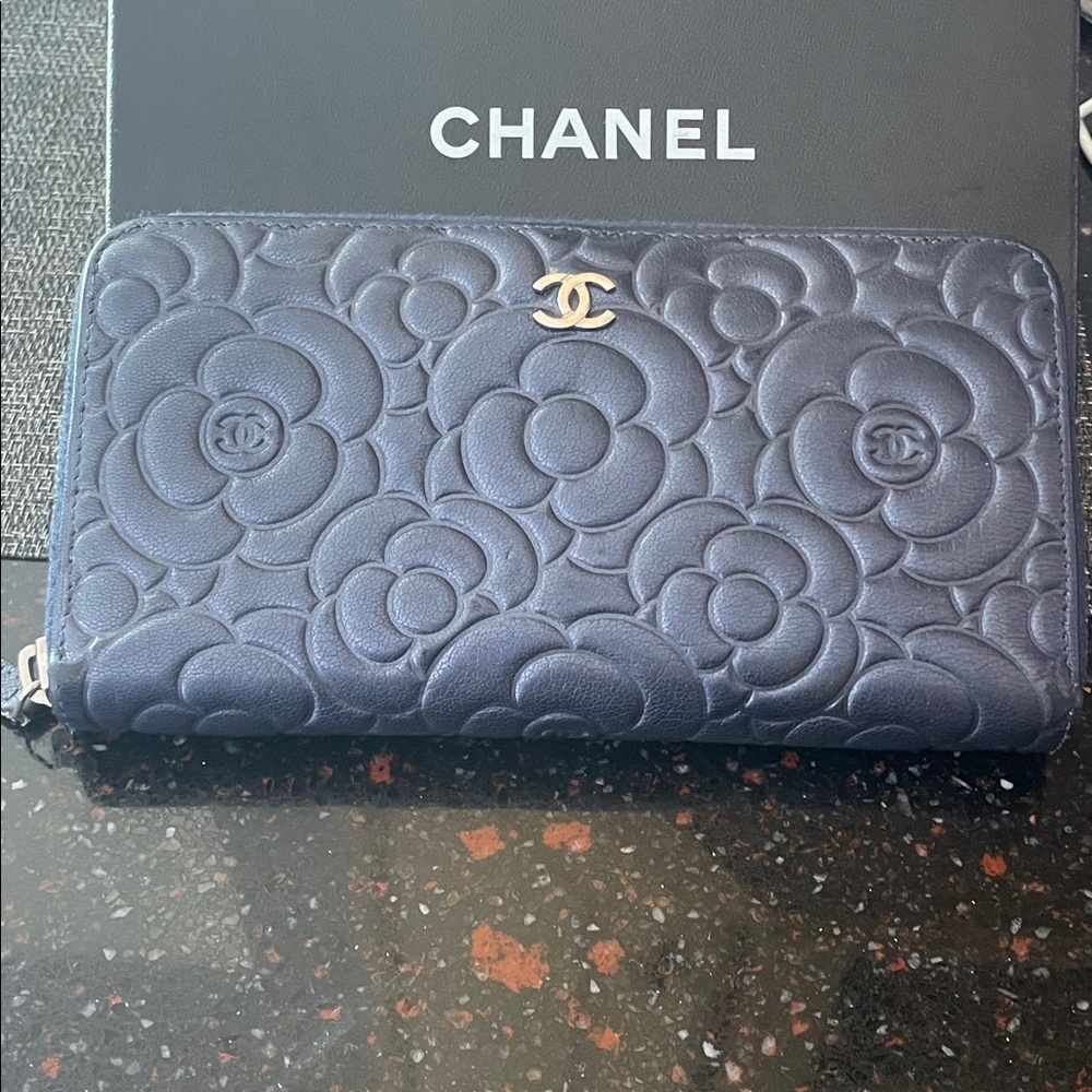 CHANEL Dark Blue Camellia Quilted Zip Wallet with Gold CC